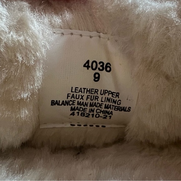 Minnetonka Light Brown Suede Moccasins - Picture 7 of 8